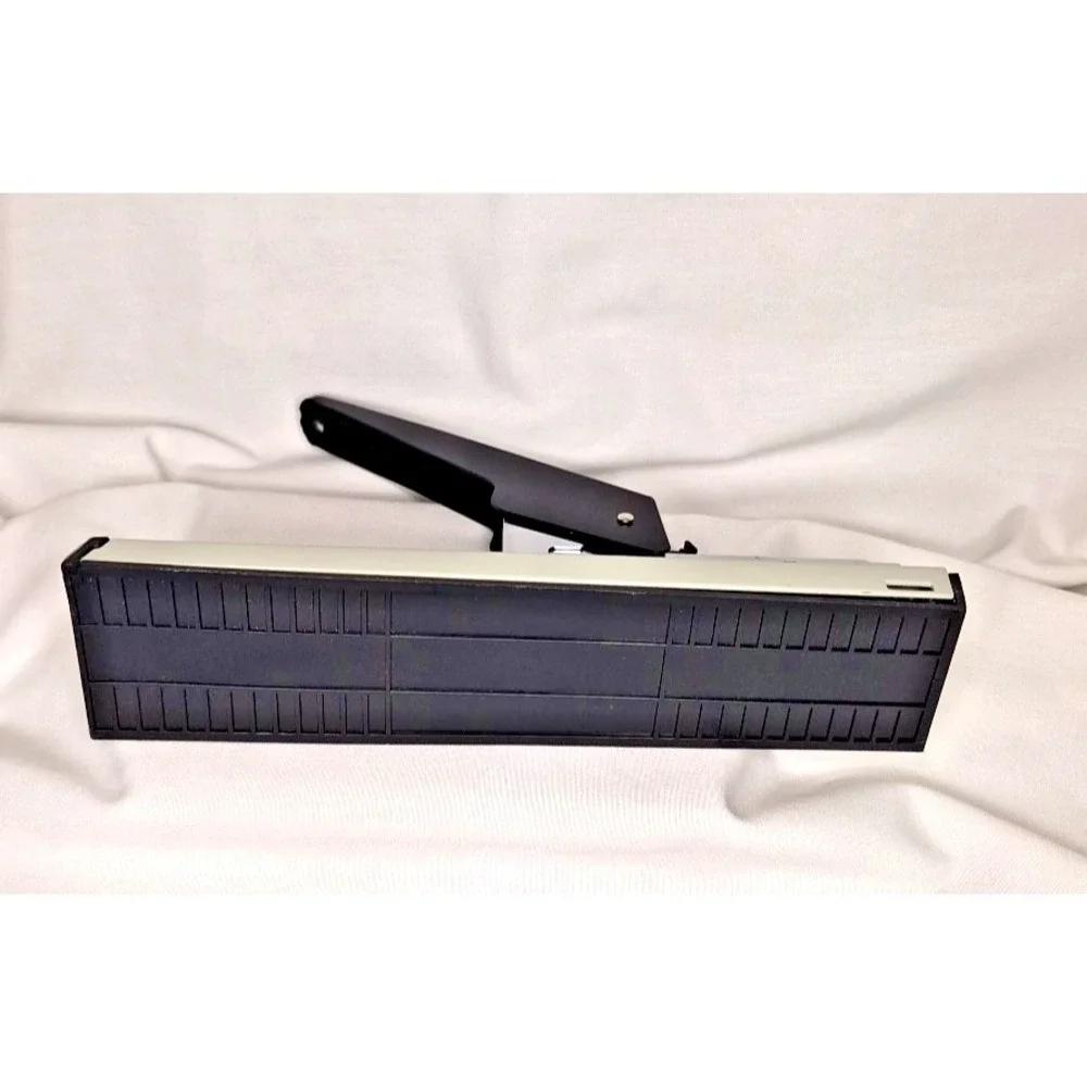 Effitiv Heavy Duty Stapler 100 sheet 13mm to 30 sheet 6mm High Capacity Gray Blk